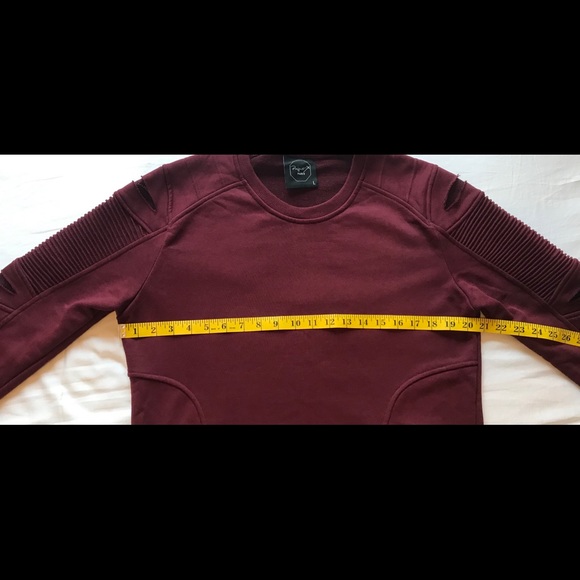 Ripped sweater (never worn) - Picture 6 of 8